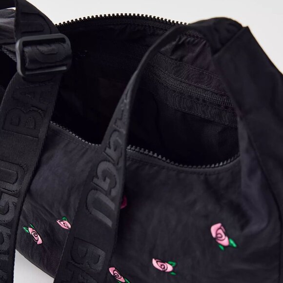 NWT Baggu Crescent Bag Medium - Embroidered Rosette - Picture 5 of 6